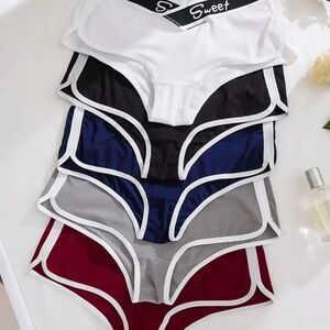 Sweet Women's Multicolor Panties Set